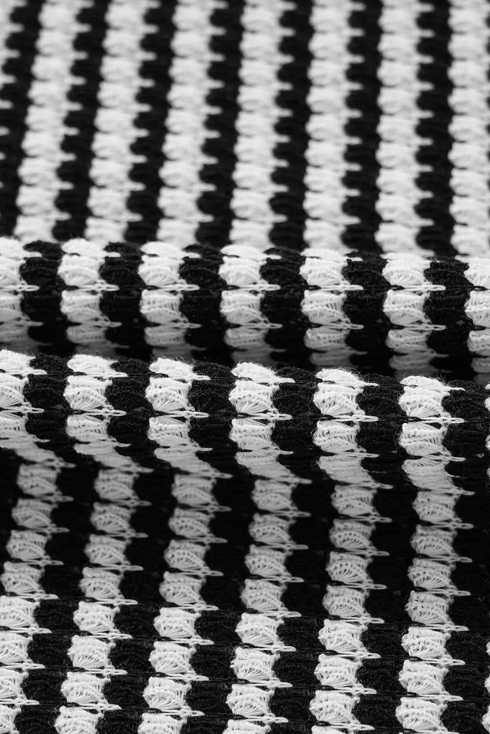 Chic plus size black striped tee - Love Salve